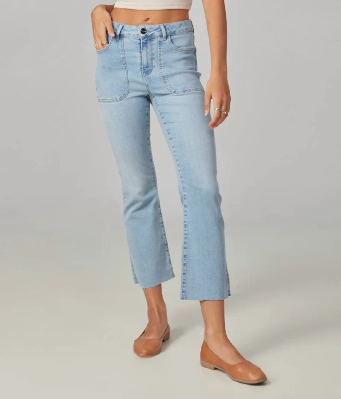 Billie High Rise Bootcut Jeans In True Denim