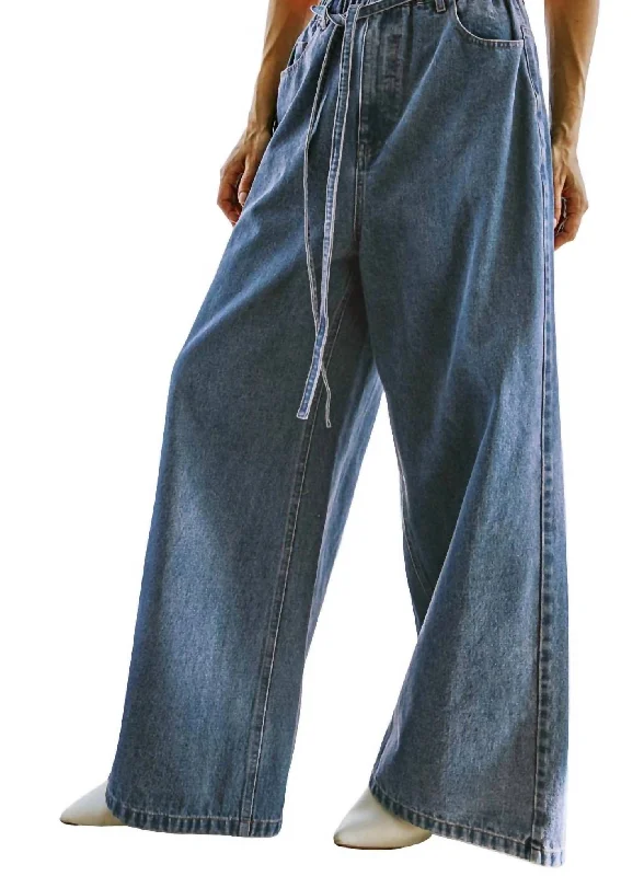 Relaxed Denim Jeans In Medium Indigo