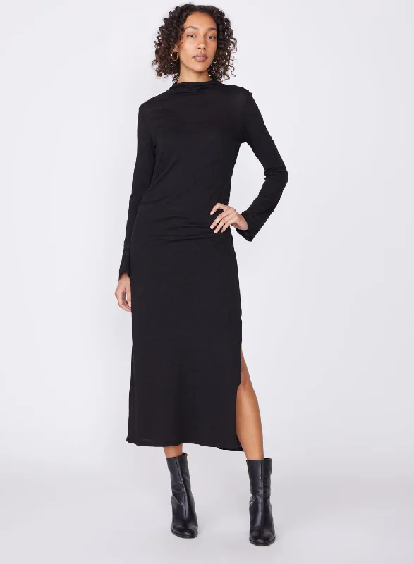 Supima Slub Long Sleeve Shirred Dress in Black